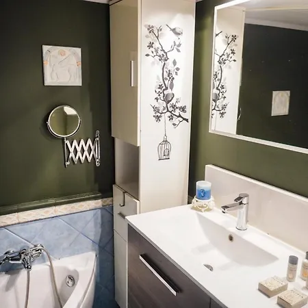 Apartament Westside Apartment, 2 Bdrms, Vesta Philoxenia *
